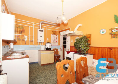 Gárdony - Agárd | 2 generációs családi ház eladó a Velencei-tó mellett